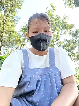 Snapshot of Betty20zx chatting on 10/10/25, 12:31 Betty20zx online show from 10/10/25, 12:31