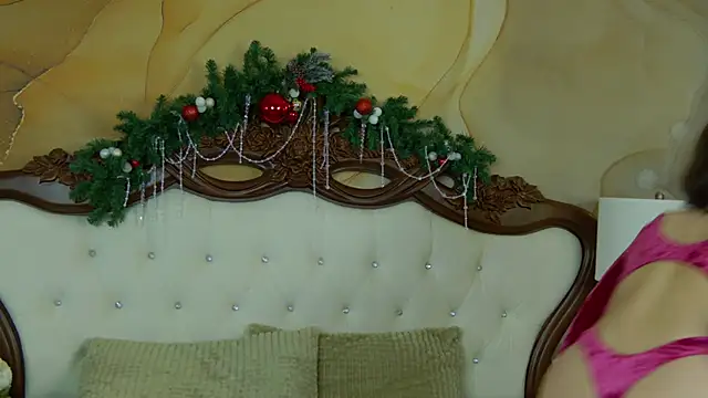 Snapshot of IreneRaye chatting on 01/08/25, 08:38 IreneRaye online show from 01/08/25, 08:38