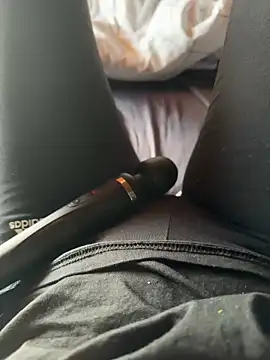 Ana-05 online show from 02/18/25, 03:54