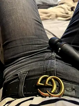 Ana-05 online show from 10/28/25, 07:16