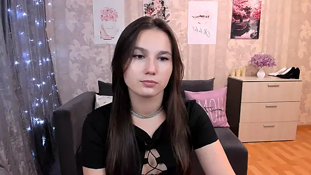 MilaDaisen online show from 09/26/25, 02:21