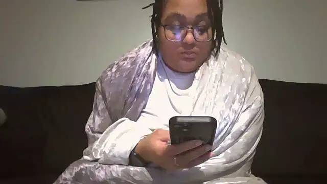 vanilla chocolate23 online show from 01/01/25, 10:43