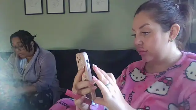 vanilla chocolate23 online show from 01/11/25, 11:45