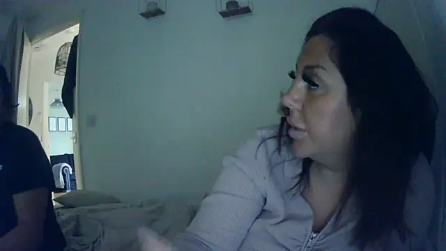 vanilla chocolate23 online show from 01/17/25, 12:10