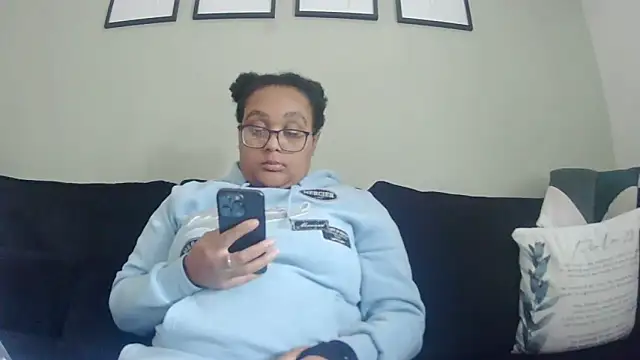 vanilla chocolate23 online show from 09/16/25, 01:56