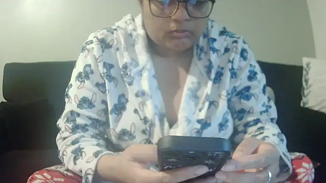 vanilla chocolate23 online show from 01/12/26, 08:41