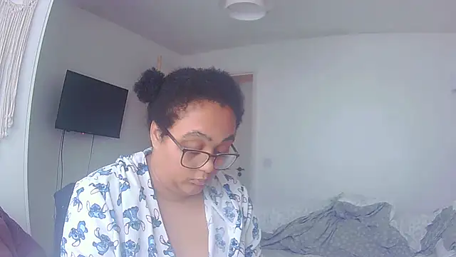 vanilla chocolate23 online show from 02/12/26, 09:59