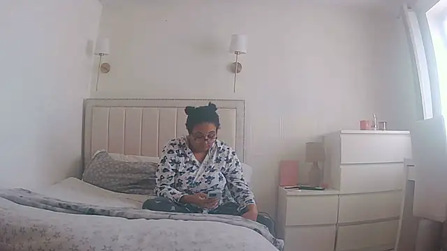 vanilla chocolate23 online show from 03/14/26, 12:10