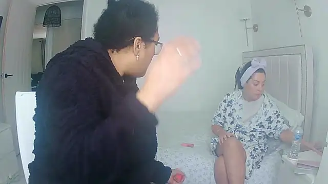 vanilla chocolate23 online show from 03/23/26, 11:25