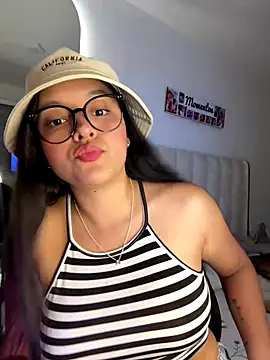 kenndall 21 online show from 10/18/25, 03:09