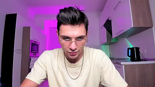 Snapshot of denlover1 chatting on 12/05/24, 12:30 denlover1 online show from 12/05/24, 12:30