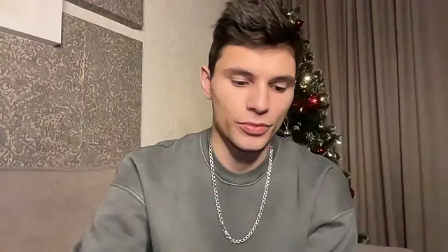 Snapshot of denlover1 chatting on 12/13/24, 02:05 denlover1 online show from 12/13/24, 02:05