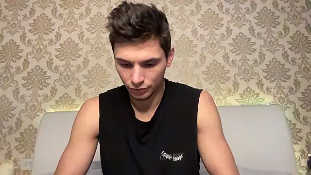 Snapshot of denlover1 chatting on 12/23/24, 01:35 denlover1 online show from 12/23/24, 01:35