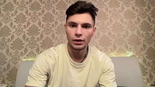 Snapshot of denlover1 chatting on 01/12/25, 01:48 denlover1 online show from 01/12/25, 01:48