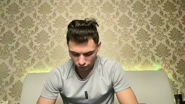 Snapshot of denlover1 chatting on 01/17/25, 03:22 denlover1 online show from 01/17/25, 03:22