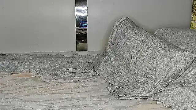 Snapshot of denlover1 chatting on 01/30/25, 07:37 denlover1 online show from 01/30/25, 07:37