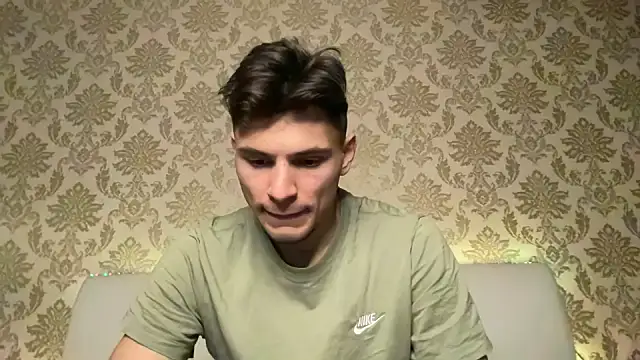 Snapshot of denlover1 chatting on 02/17/25, 03:53 denlover1 online show from 02/17/25, 03:53