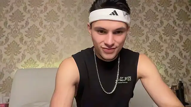 Snapshot of denlover1 chatting on 03/06/25, 06:48 denlover1 online show from 03/06/25, 06:48