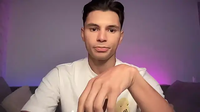 Snapshot of denlover1 chatting on 09/14/25, 06:34 denlover1 online show from 09/14/25, 06:34