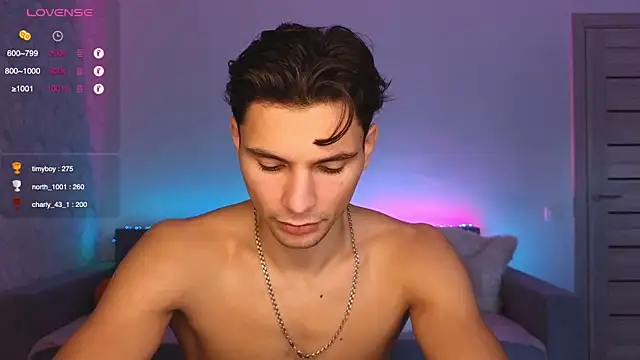 Snapshot of denlover1 chatting on 11/15/25, 09:17 denlover1 online show from 11/15/25, 09:17