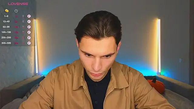 Snapshot of denlover1 chatting on 11/24/25, 02:39 denlover1 online show from 11/24/25, 02:39