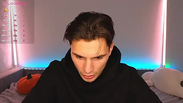 Snapshot of denlover1 chatting on 11/25/25, 11:21 denlover1 online show from 11/25/25, 11:21