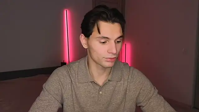 Snapshot of denlover1 chatting on 01/17/26, 04:33 denlover1 online show from 01/17/26, 04:33