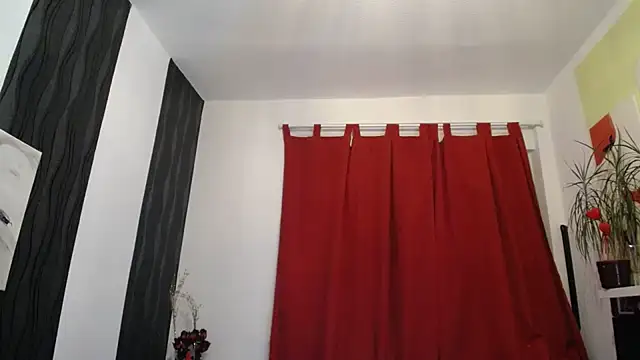 Snapshot of Missnikita6 chatting on 12/14/24, 07:14 Missnikita6 online show from 12/14/24, 07:14