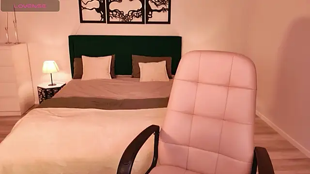 AdeliaKiss online show from 03/17/26, 04:39