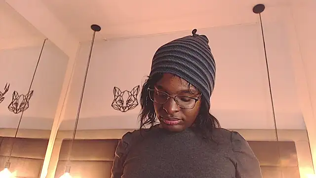 candy lovee69 online show from 10/10/25, 10:42