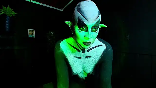 sahra taylor  online show from 11/29/25, 05:49