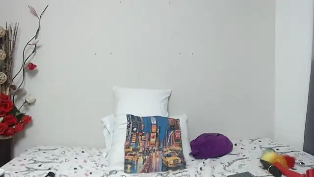 Nicol Love0 online show from 02/05/25, 12:53