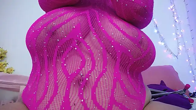 Nicol Love0 online show from 01/14/26, 12:44