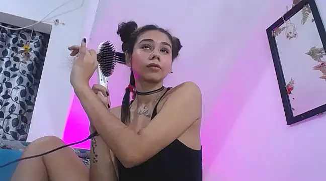 diamonmeli online show from 02/04/25, 06:17