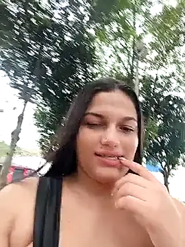 girl milk1 online show from 11/23/25, 09:36