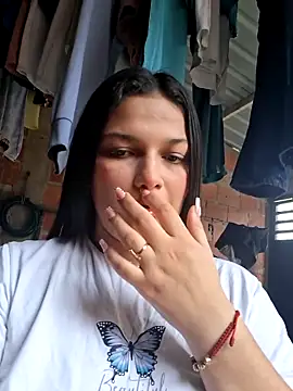 girl milk1 online show from 02/08/26, 03:59