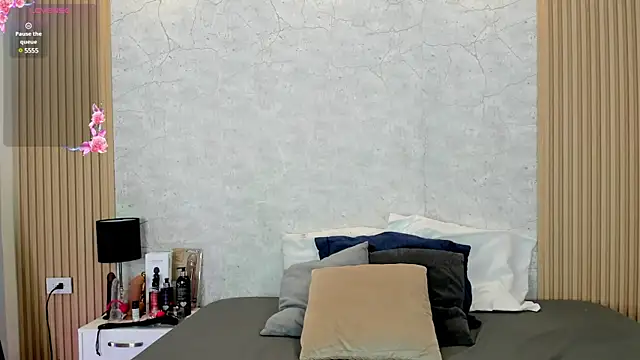 mayragonzpe   online show from 02/21/25, 01:22