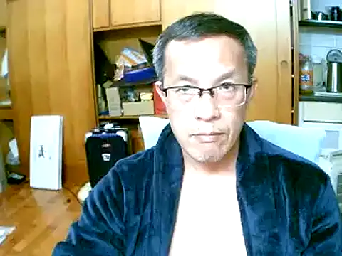 Snapshot of Matured-daddy chatting on 12/25/24, 04:32 Matured-daddy online show from 12/25/24, 04:32