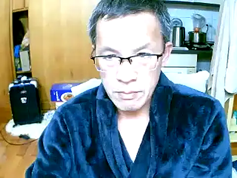 Snapshot of Matured-daddy chatting on 12/29/24, 04:51 Matured-daddy online show from 12/29/24, 04:51