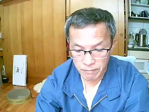 Snapshot of Matured-daddy chatting on 01/02/25, 04:02 Matured-daddy online show from 01/02/25, 04:02