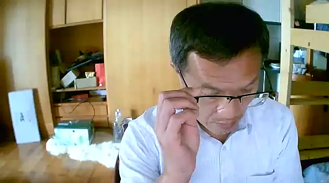 Snapshot of Matured-daddy chatting on 02/26/25, 05:53 Matured-daddy online show from 02/26/25, 05:53