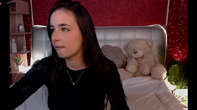 AuroraAksnesss online show from 09/13/25, 11:21