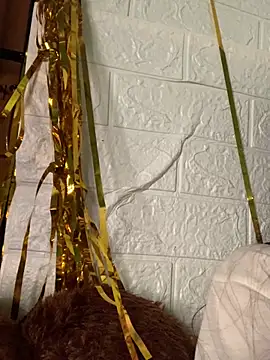 Snapshot of Sweety_008 chatting on 02/04/25, 10:32 Sweety 008 online show from 02/04/25, 10:32