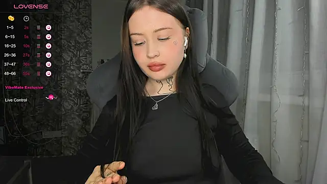 kate8ketee8 online show from 12/23/24, 06:05