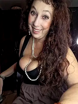 GypsyEsmeralda online show from 10/05/25, 08:23