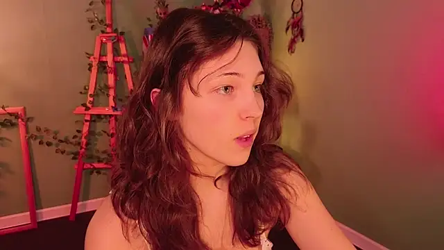 Snapshot of cherry_lea chatting on 01/15/25, 05:05 cherry lea online show from 01/15/25, 05:05