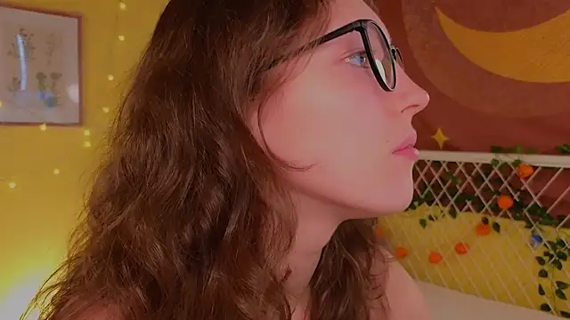 cherry lea online show from 11/01/25, 04:53