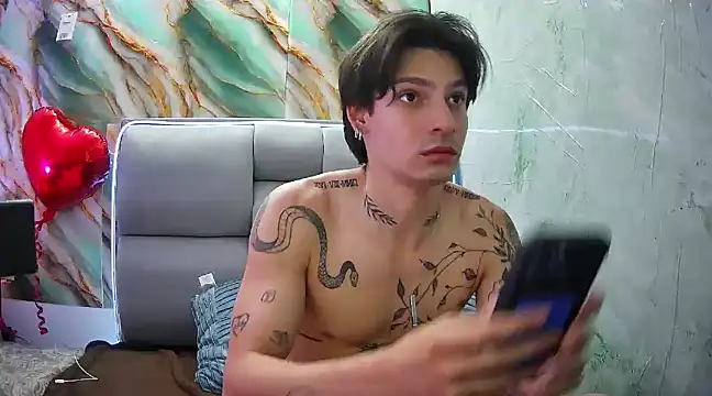 Apolo Hidalgo01 online show from 02/09/25, 04:18