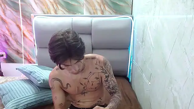 Apolo Hidalgo01 online show from 02/20/25, 04:57