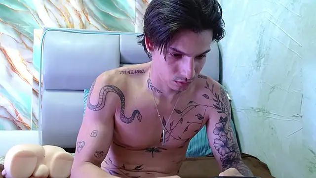 Apolo Hidalgo01 online show from 02/23/25, 05:39